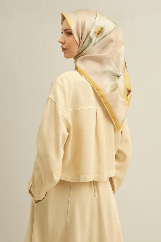 Armine Sura İpek Eşarp 9305-33 Sarı Karışık Desen 