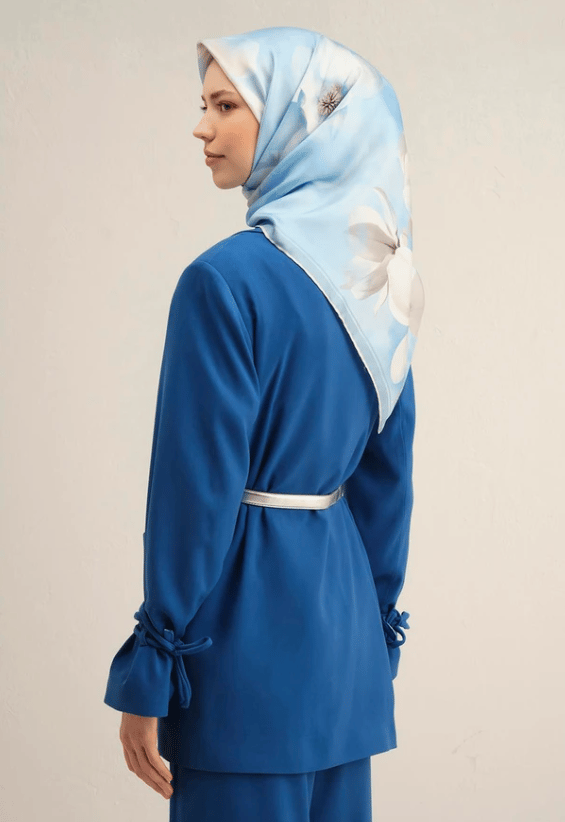 Armine Sura İpek Eşarp 9305-87 Mavi Karışık Desen 