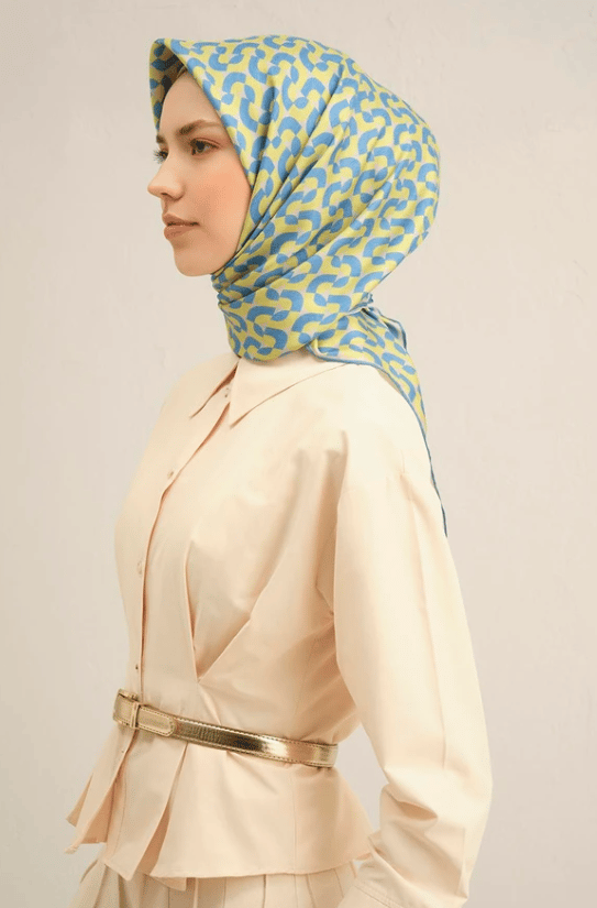 Armine Sura İpek Eşarp 9321-81 Yeşil Karışık Desen 
