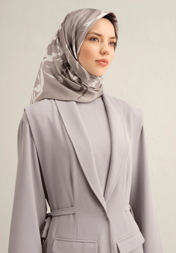 Armine Sura İpek Eşarp 9322-82 Gri Karışık Desen 