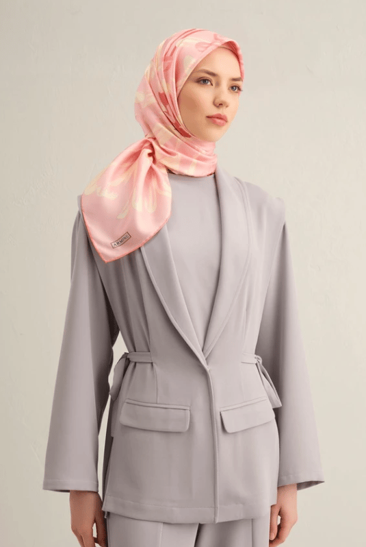 Armine Sura İpek Eşarp 9322-85 Pembe Karışık Desen 