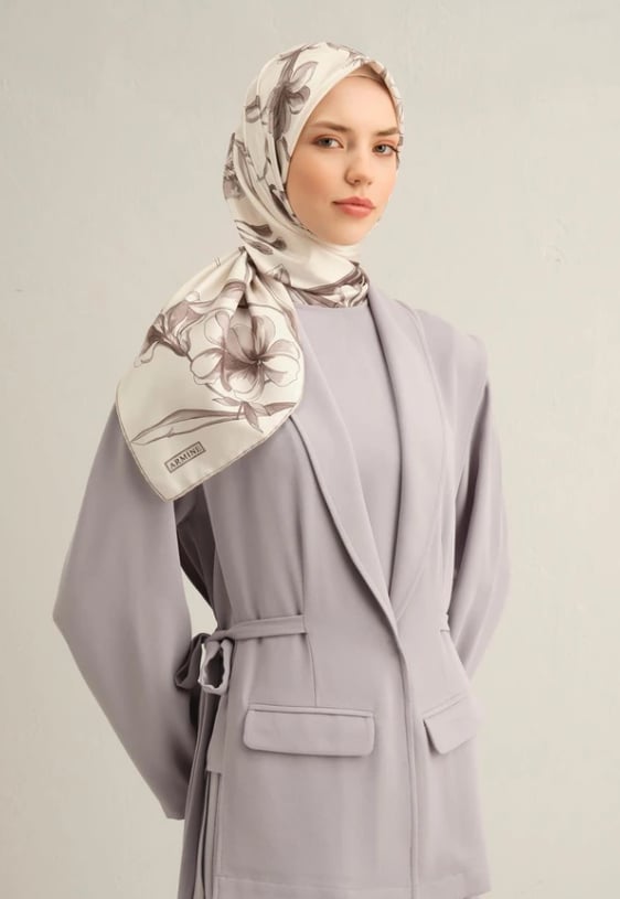 Armine Sura İpek Eşarp 9324-80 Beyaz Karışık Desen 
