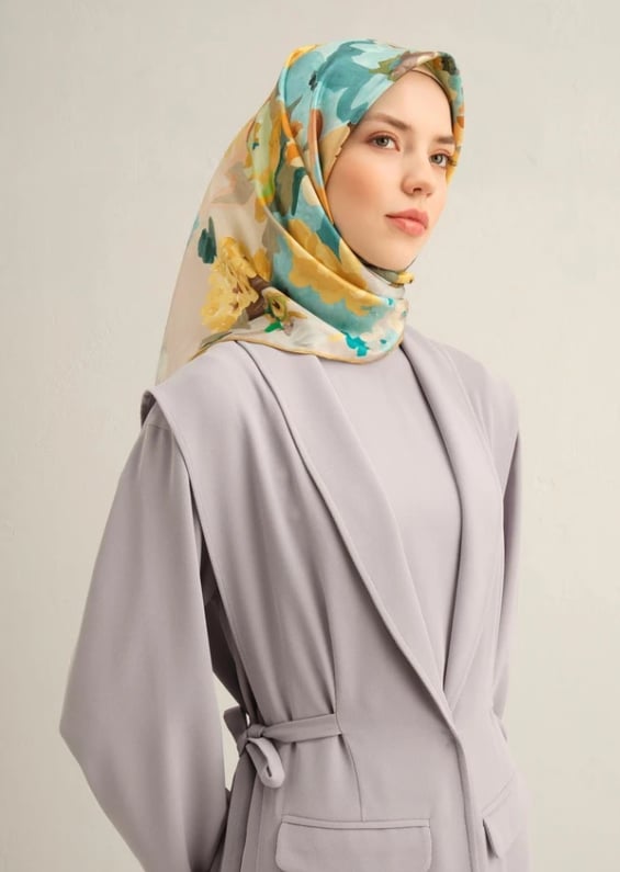 Armine Sura İpek Eşarp 9334-07 Yeşil Karışık Desen 