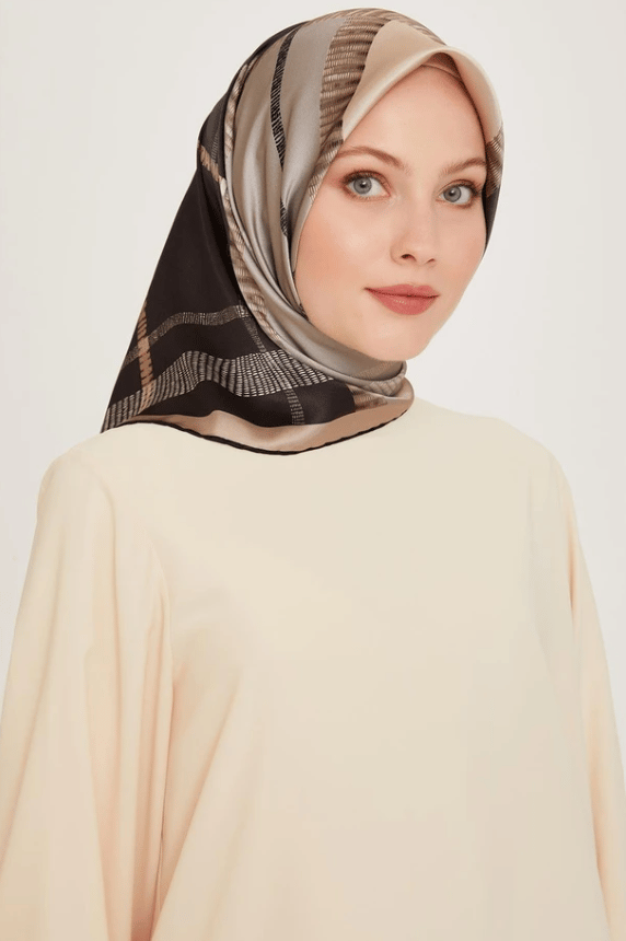 Armine Tivil İpek Eşarp 9206-83 Siyah Karışık Desen 