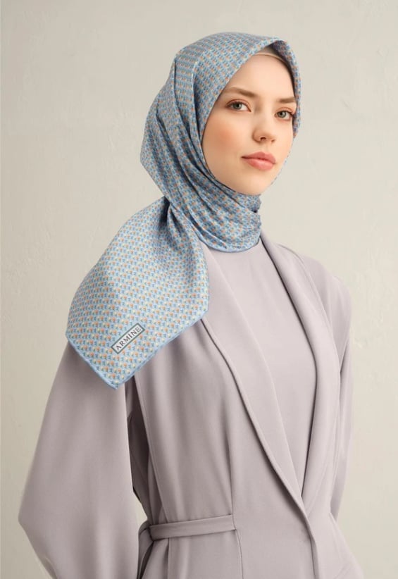 Armine Tivil İpek Eşarp 9307-07 Mavi Karışık Desen 
