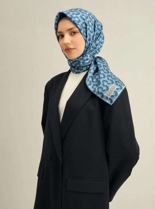 Armine Tivil İpek Eşarp 9321-04 Mavi Karışık Desen 
