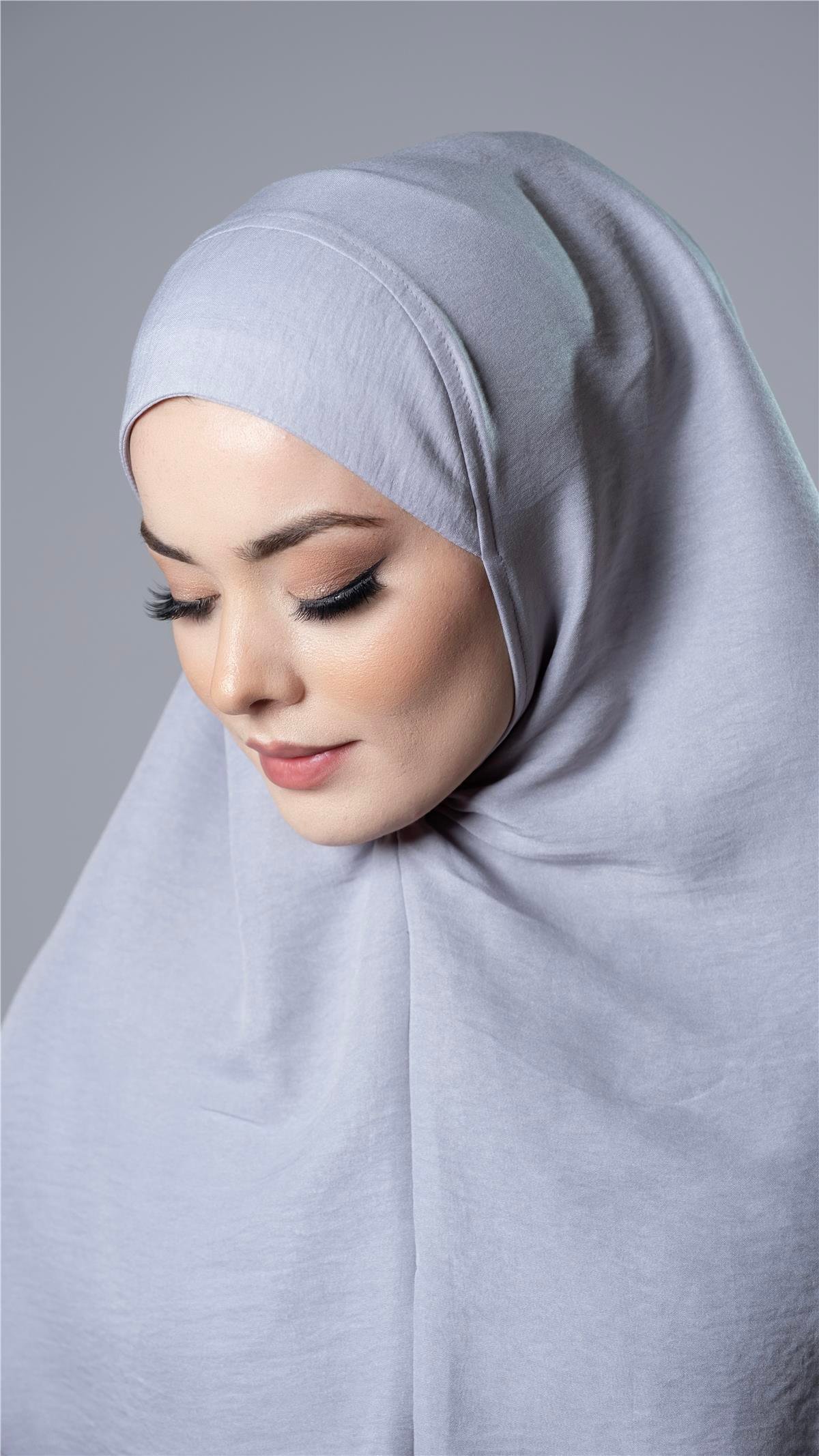 Gri Pratik Hazır Geçmeli Tesettür Eşarp Pamuk Caz Kumaş Düz Hijab 2306_15