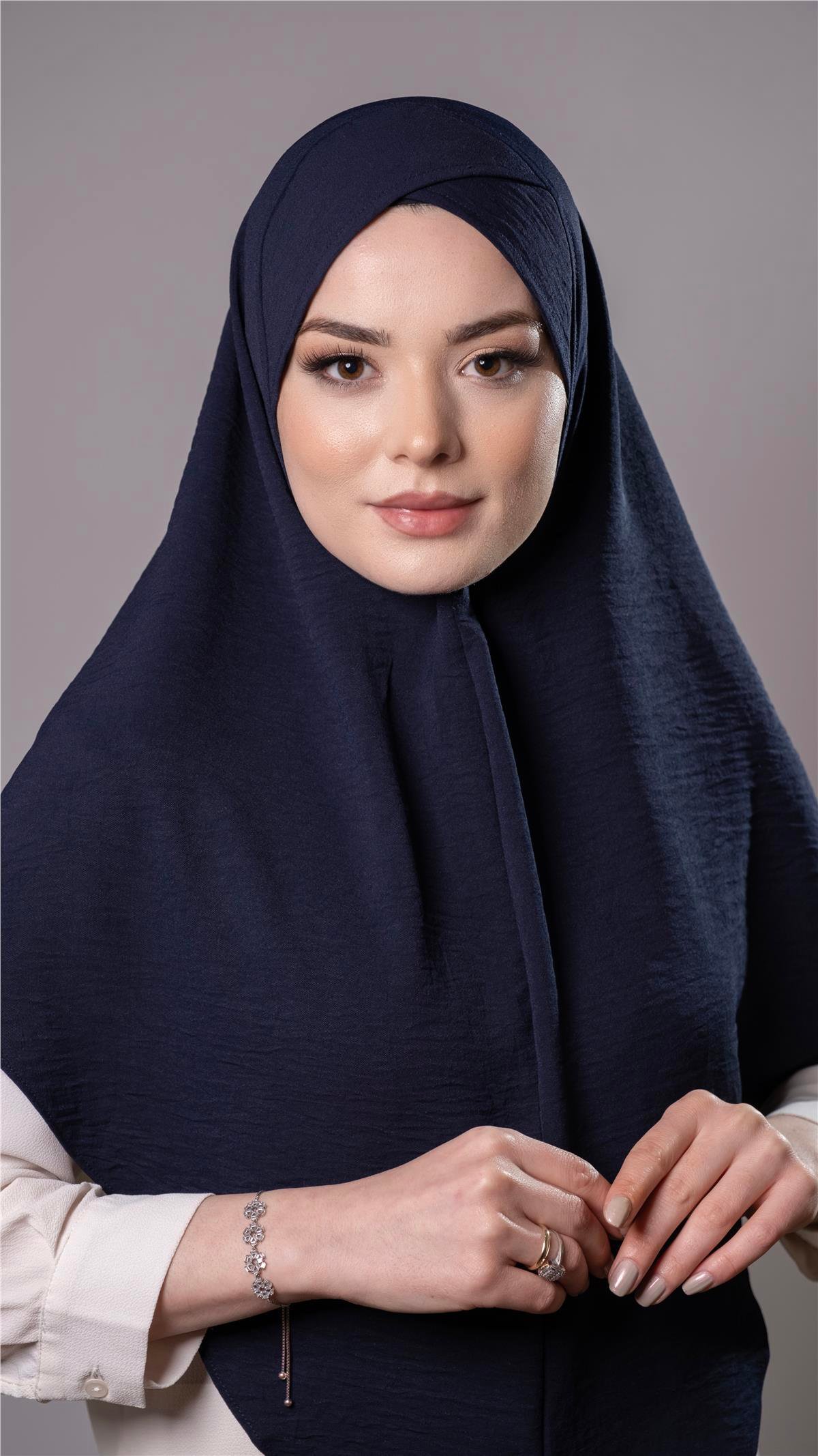 Lacivert Pratik Hazır Geçmeli Tesettür Eşarp Aerobin Kumaş  Çapraz Hijab 2307_02