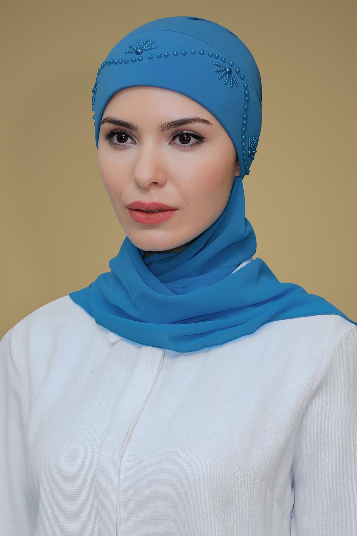 Mavi Pratik Hazır Geçmeli Tesettür Bone Sandy Kumaş Güllü İşlemeli Şifon Atkılı 1206A_34