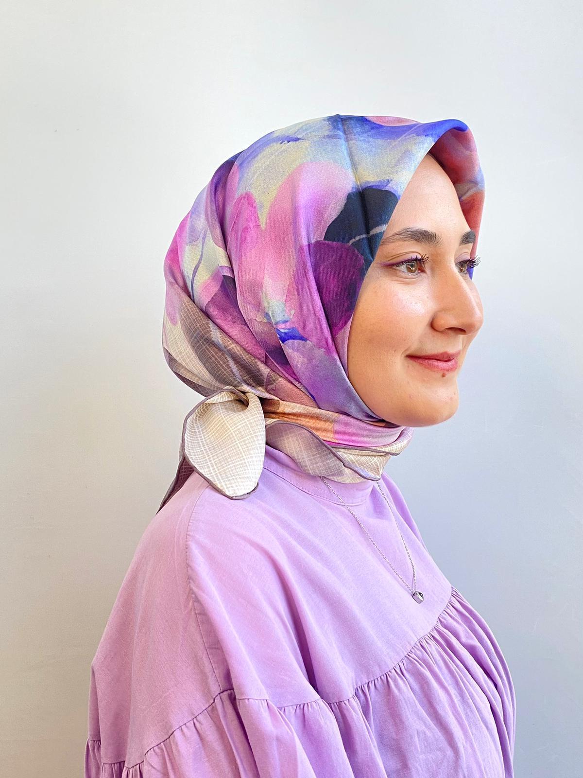 Seyra Nude-Lilac Abstract Leaf Pattern Twill Silk Scarf 3859