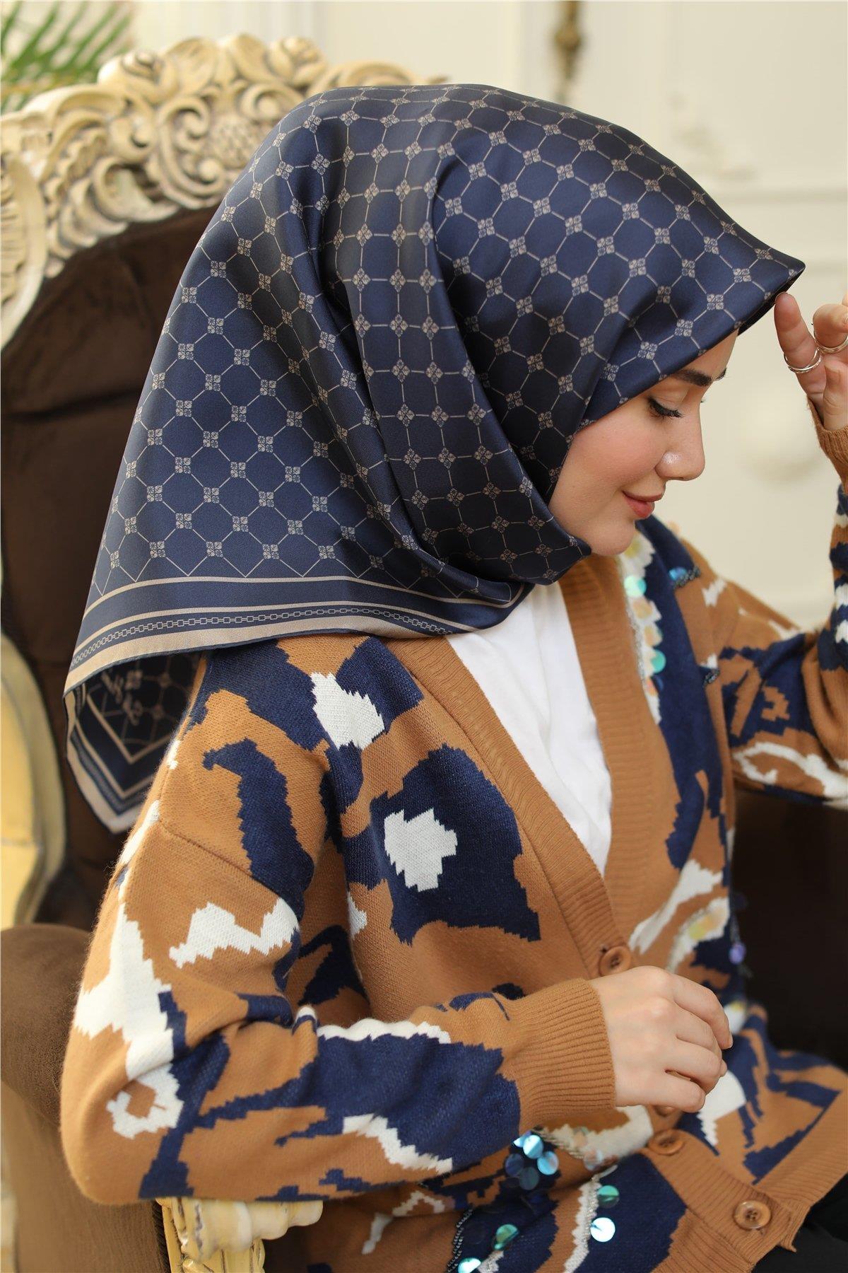 Silk Home Lacivert, Vizon Karışık Desen Tivil İpek Eşarp IST 11393-10