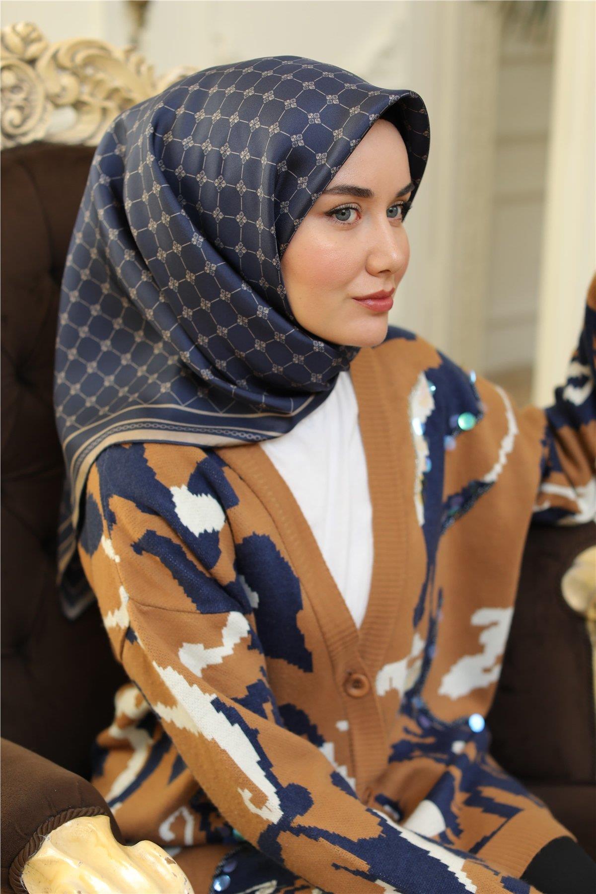 Silk Home Lacivert, Vizon Karışık Desen Tivil İpek Eşarp IST 11393-10