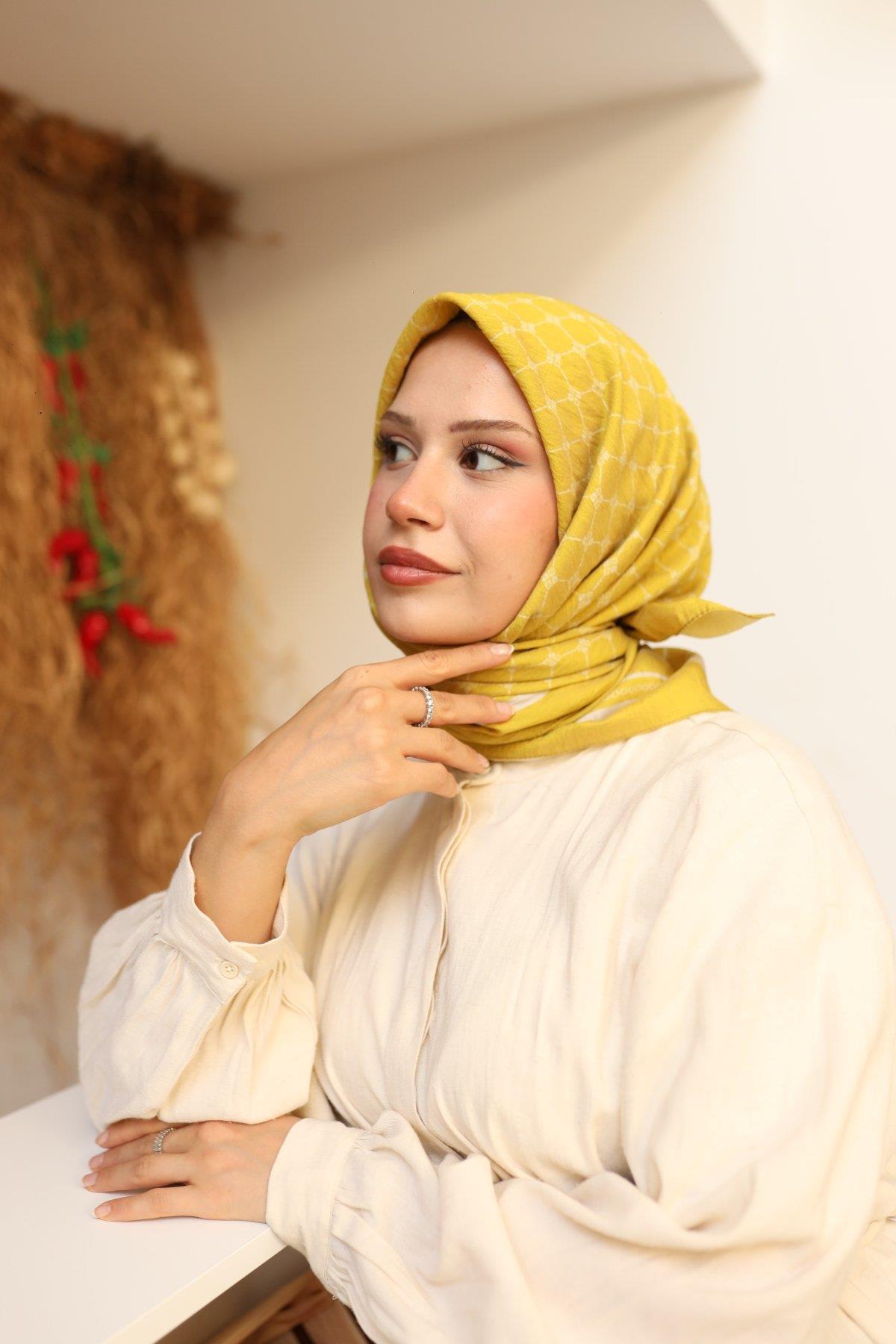 Silk Home Olinda Eşarp IST22.00.48001.02 Asit, Taş Monogram Desen
