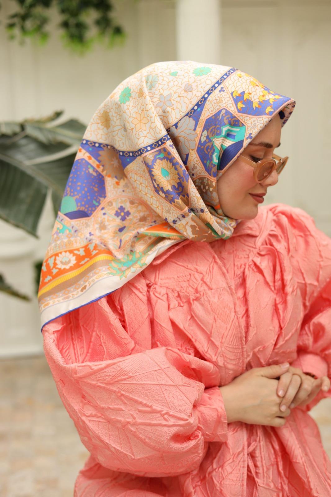Silk Home Saks, Sarı, Cam Göbeği, Gri, Turuncu Geometrik Desenli Tivil İpek Eşarp IST11431-35