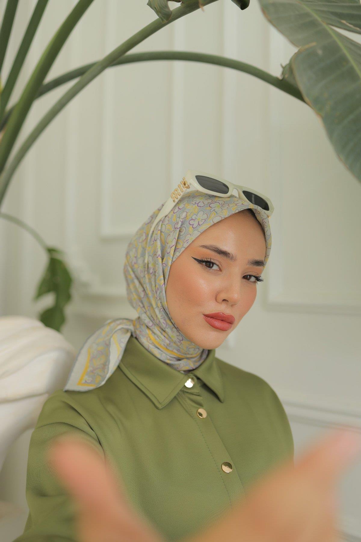 Silk Home Soft Eşarp 37030 Gri Çiçek Desen