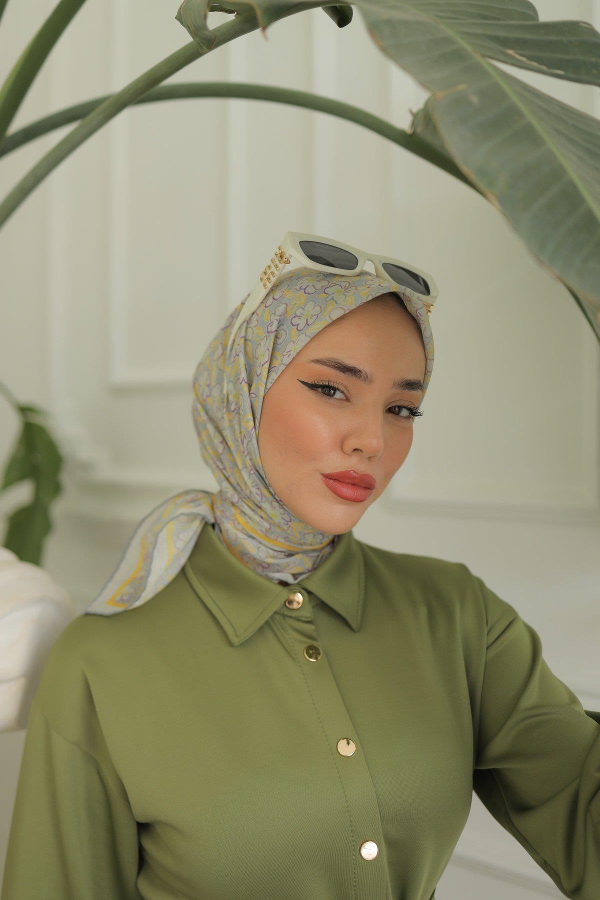 Silk Home Soft Eşarp 37030 Gri Çiçek Desen