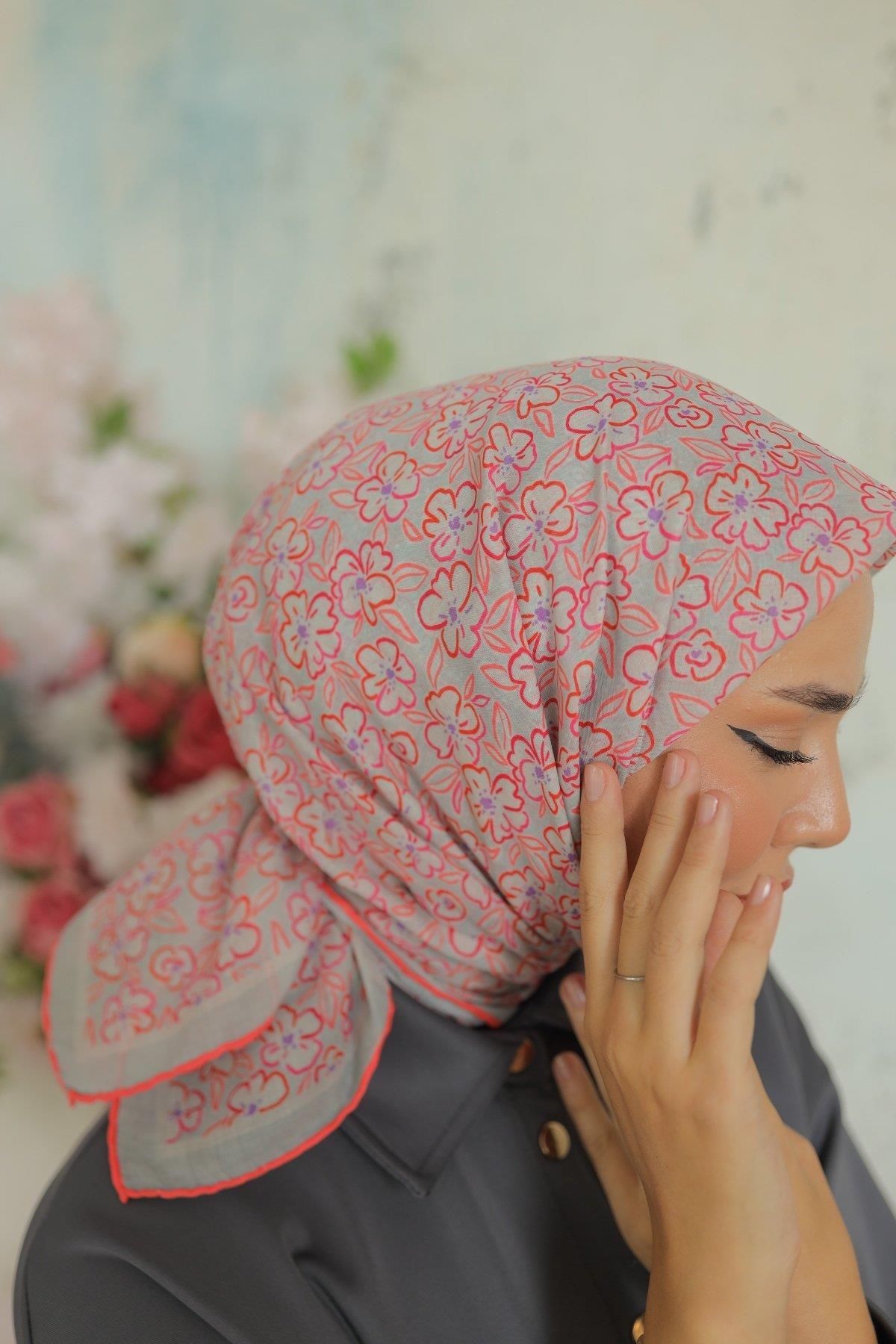 Silk Home Soft Eşarp 37031 Gri Çiçek Desen