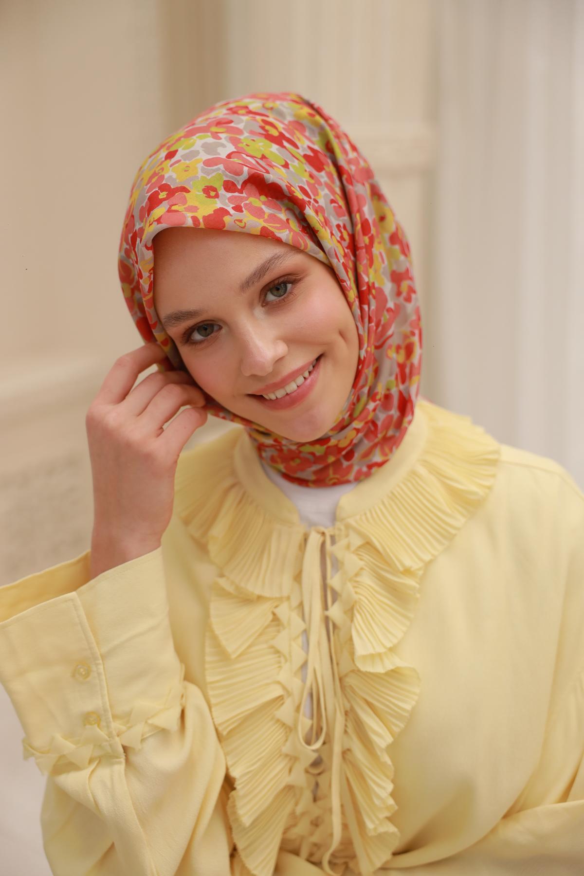Silk Home Soft Eşarp 47319 Kırmızı Karışık Desen 