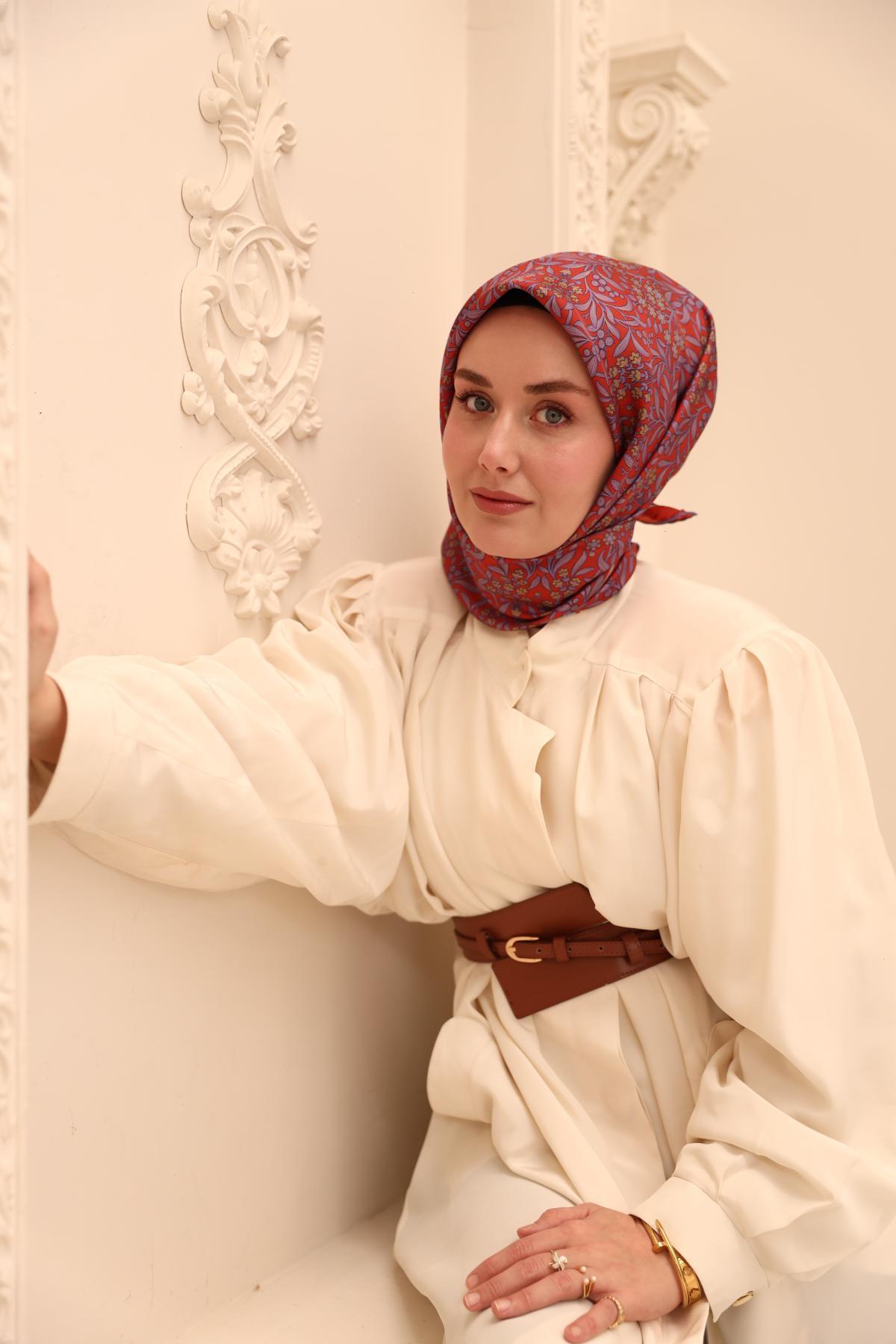 Silk Home Tivil İpek Eşarp 11464-33 Lacivert Karışık Desen