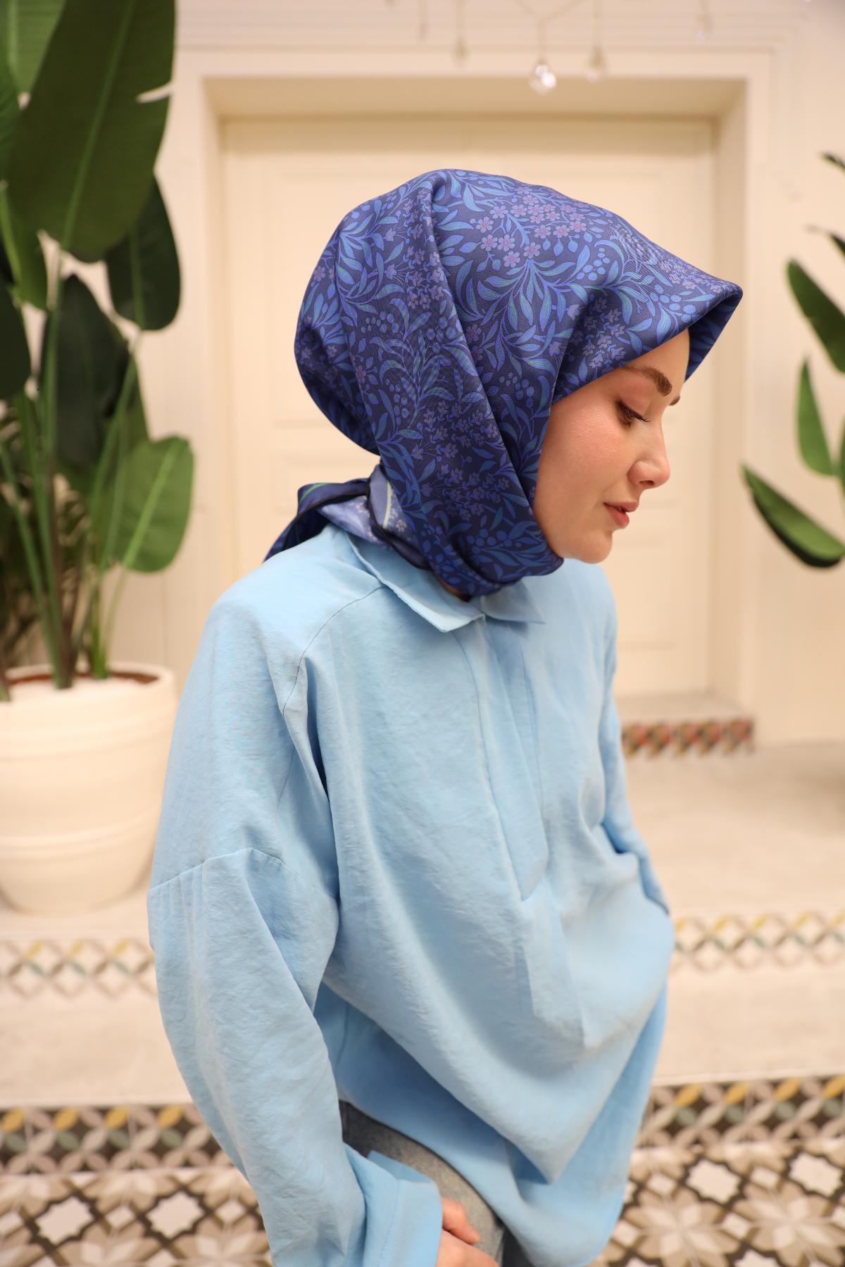 Silk Home Tivil İpek Eşarp 11464-47 Gece Mavisi Karışık Desen