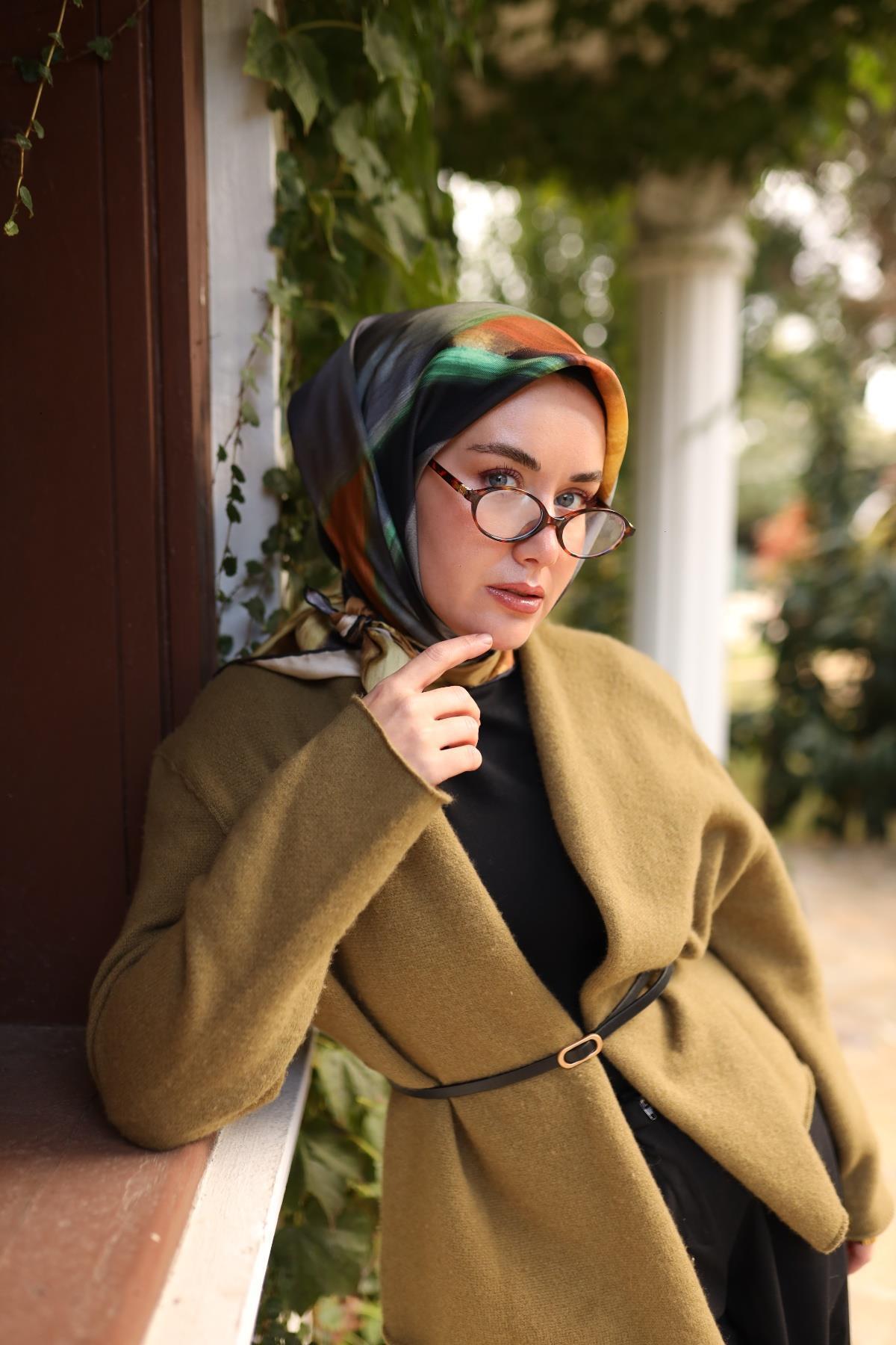 Silk Home Tivil İpek Eşarp IST11448-20 Siyah, Hardal,Saman, Füme, Yeşil Karışık Desen