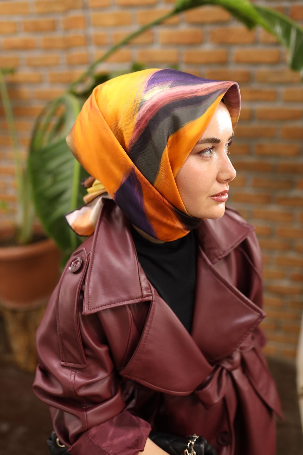 Silk Home Tivil İpek Eşarp IST11448-23 Mürdüm, Parlak Turuncu, Yeşil, Mor Karışık Desen