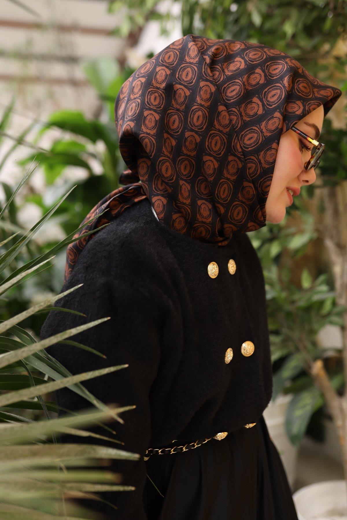 Silk Taba, Siyah Geometrik Desenli Tivil İpek Eşarp IST11452-23