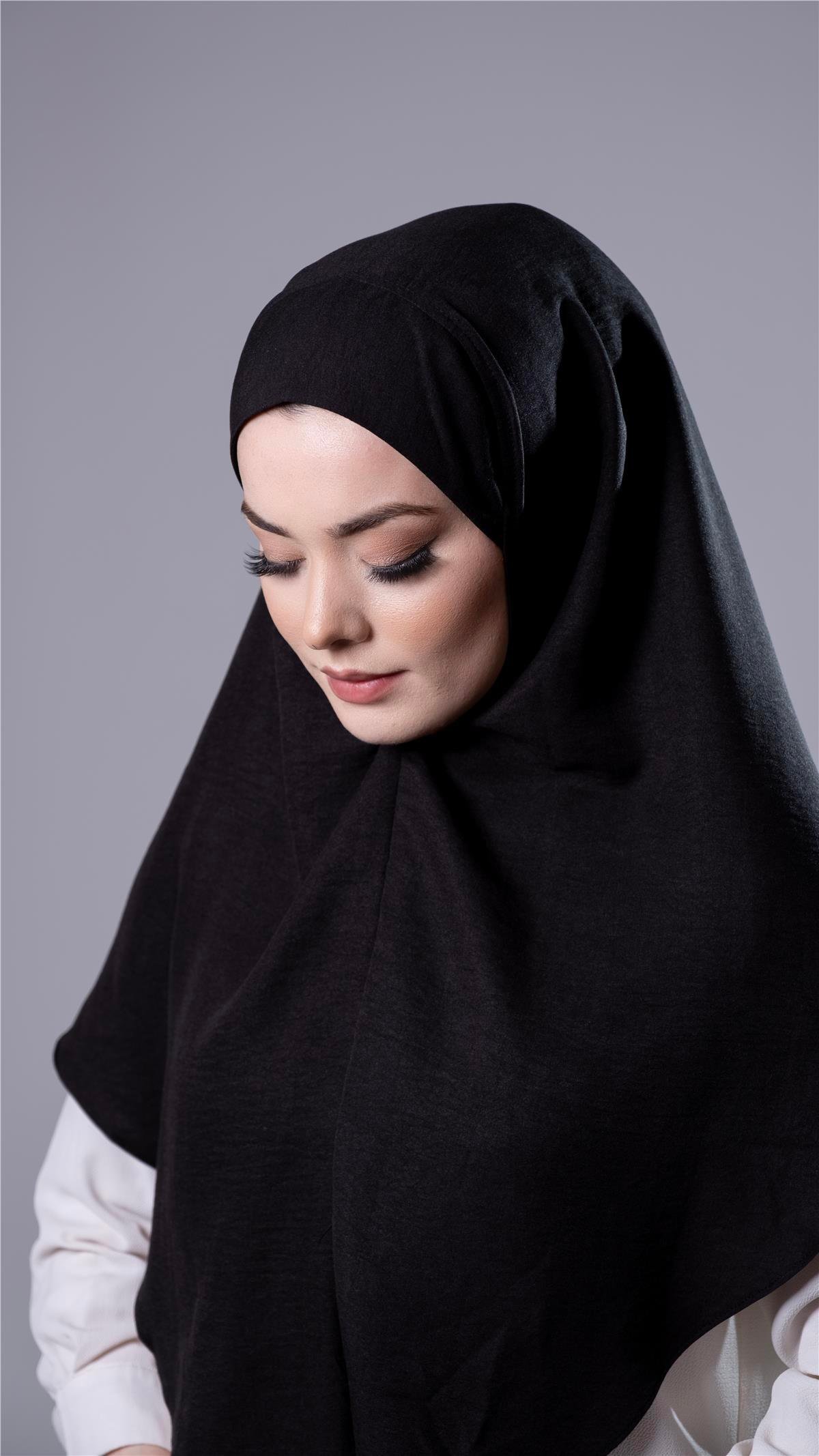 Siyah Pratik Hazır Geçmeli Tesettür Eşarp Pamuk Caz Kumaş Düz Hijab 2306_01