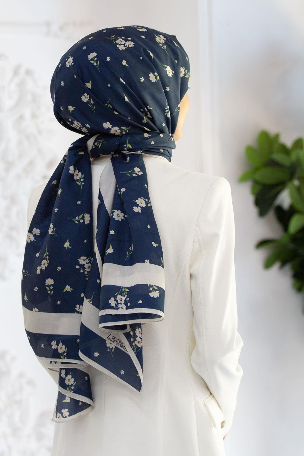 Vissona İpek Fresh Şal 60343-0033 Lacivert- Krem Çiçek Desen