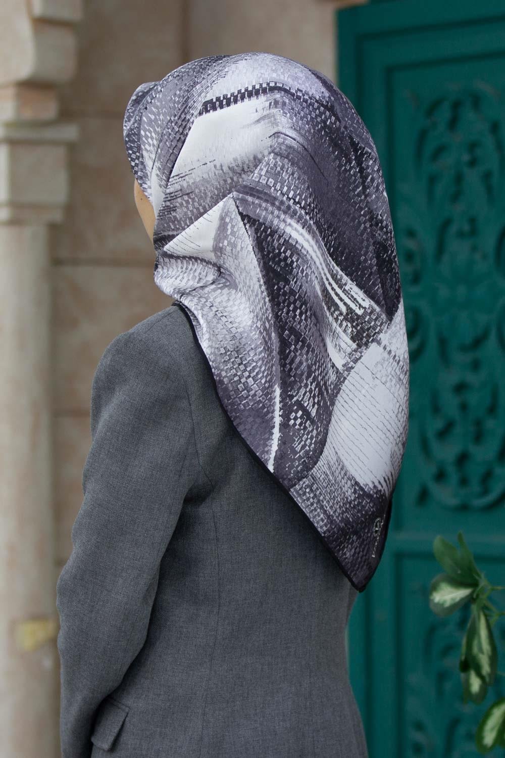Vissona Siyah-Beyaz Mermer Desen Tivil İpek Eşarp 51719-0001-0002