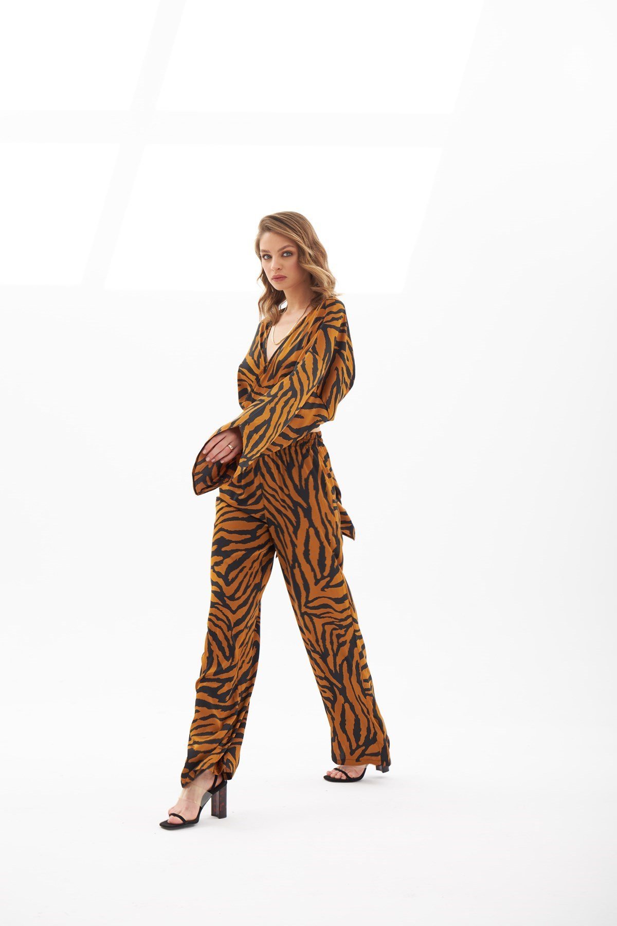 Alexis Crop Kruvaze Zebra Desenli Takım