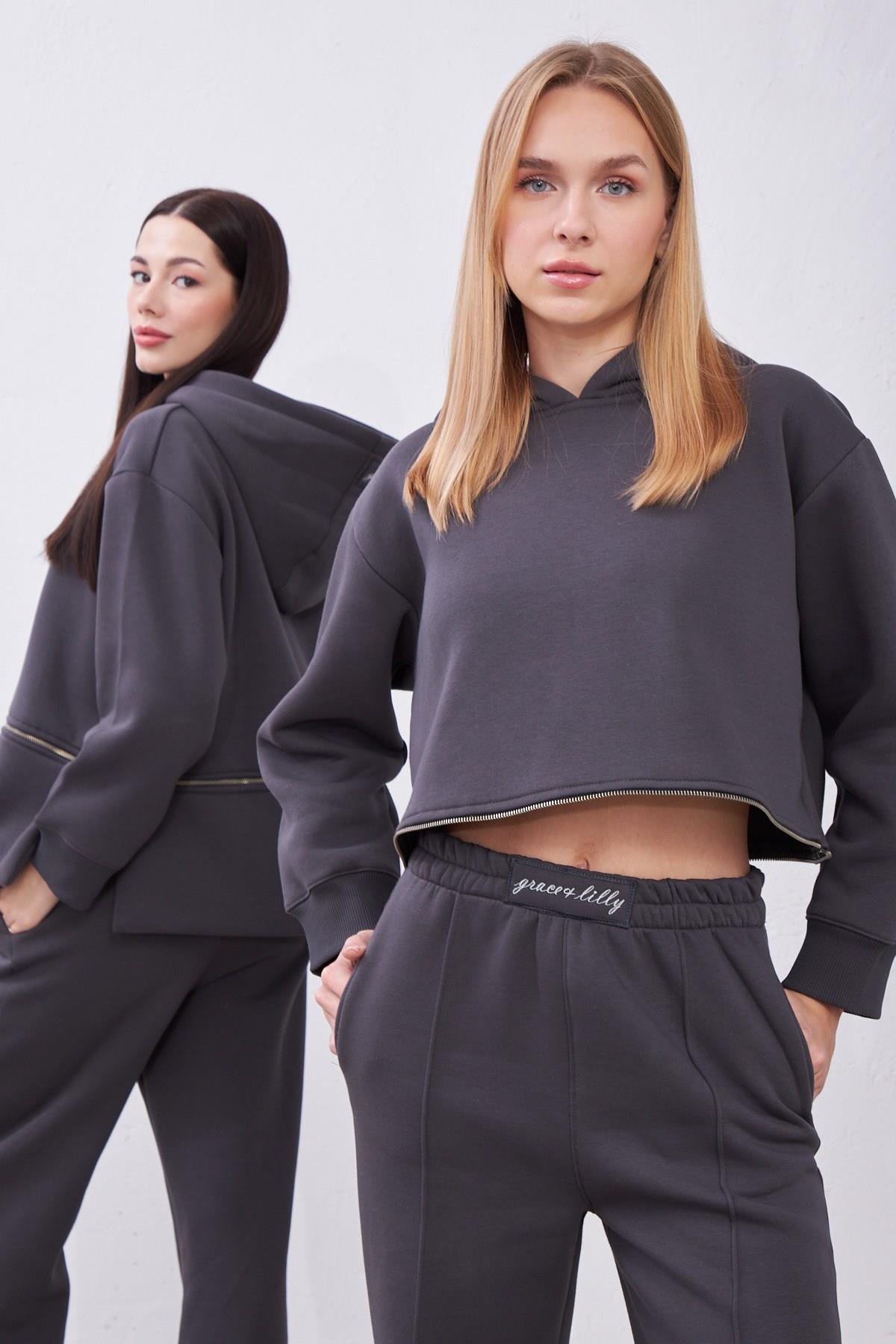 Claire Gri Oversize Pamuklu Kapşonlu Crop Sweatshirt ve Eşofman Pantolon Takım