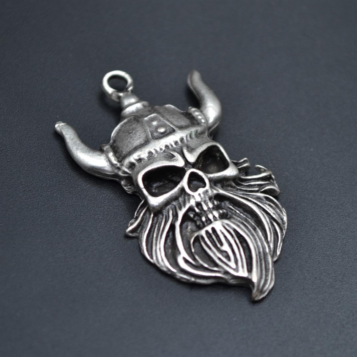 Viking Sakallı Kuru Kafa Kolye Ucu - Antik Gümüş Kaplama