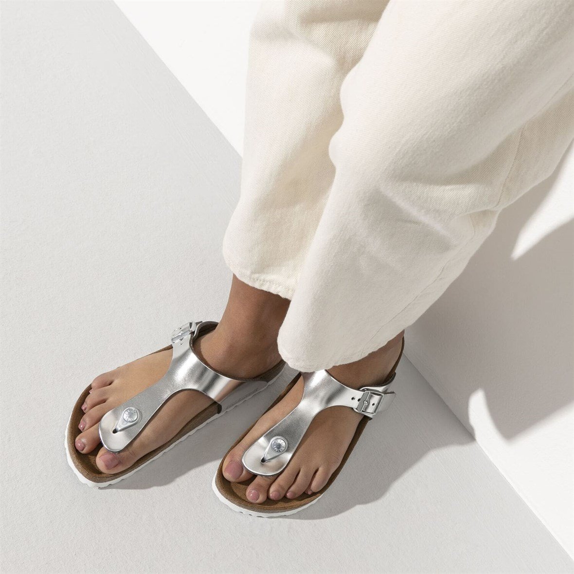 Birkenstock Gizeh Bayan Terlik & Sandalet - Metallic Silver