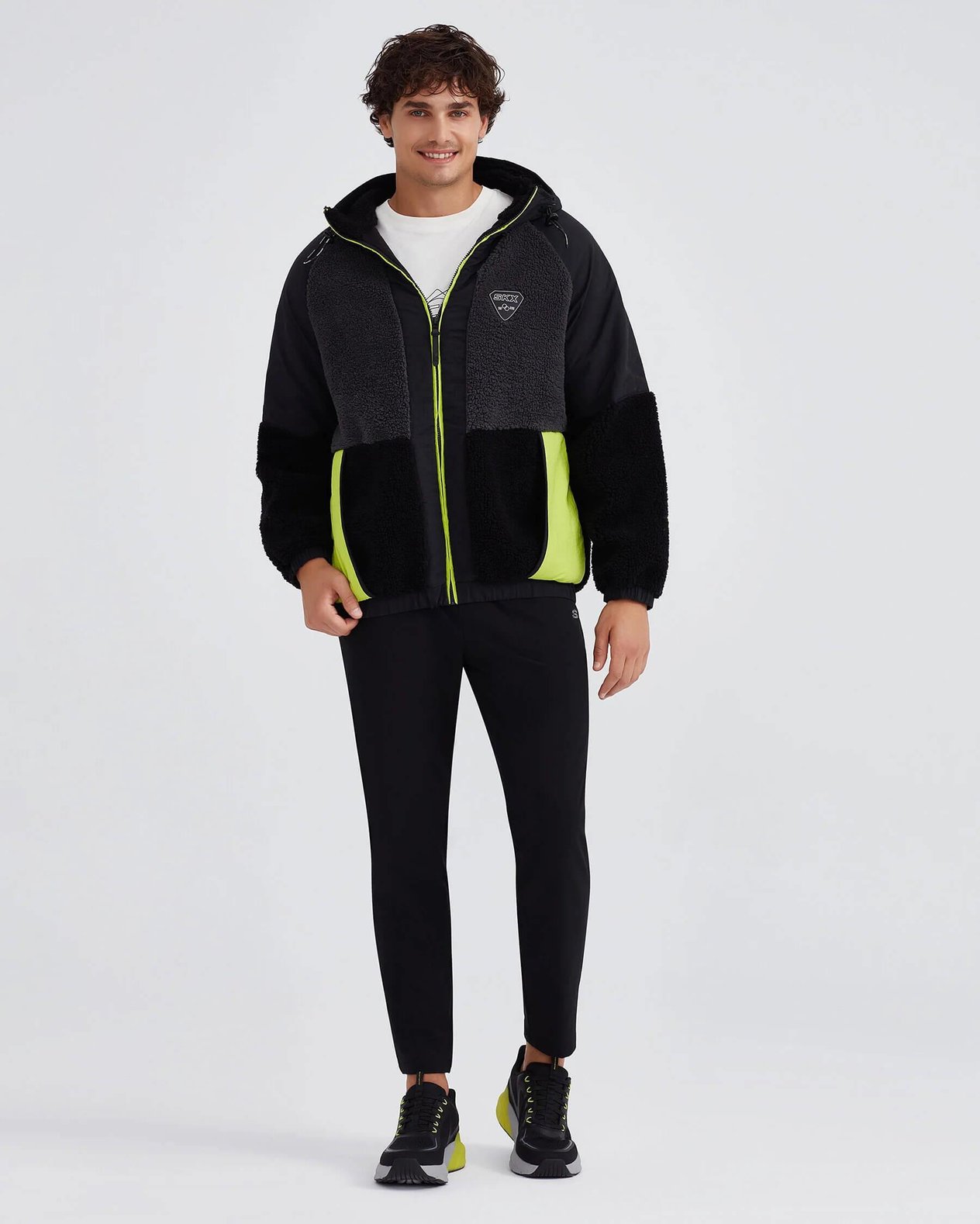 Skechers M Micro Collection Regular Woven Pant S222083-001 Erkek Spor Pantolon - Siyah