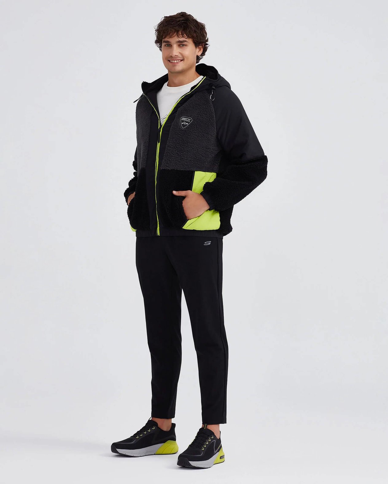 Skechers M Micro Collection Regular Woven Pant S222083-001 Erkek Spor Pantolon - Siyah