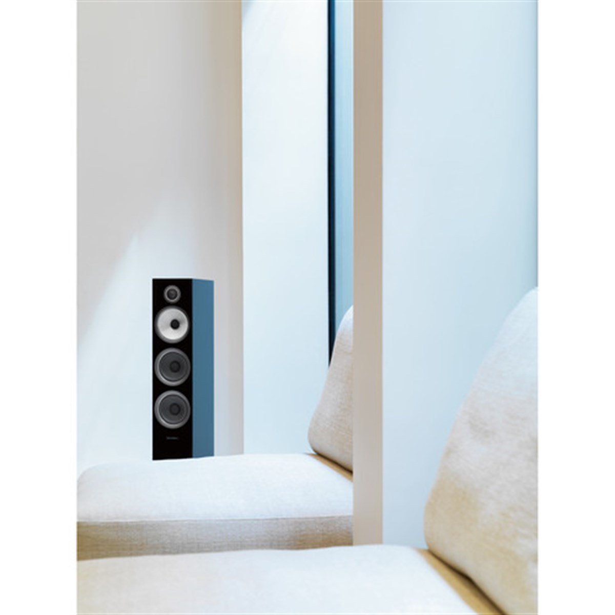 Bowers & Wilkins 704 S2 Siyah Kule Hoparlör