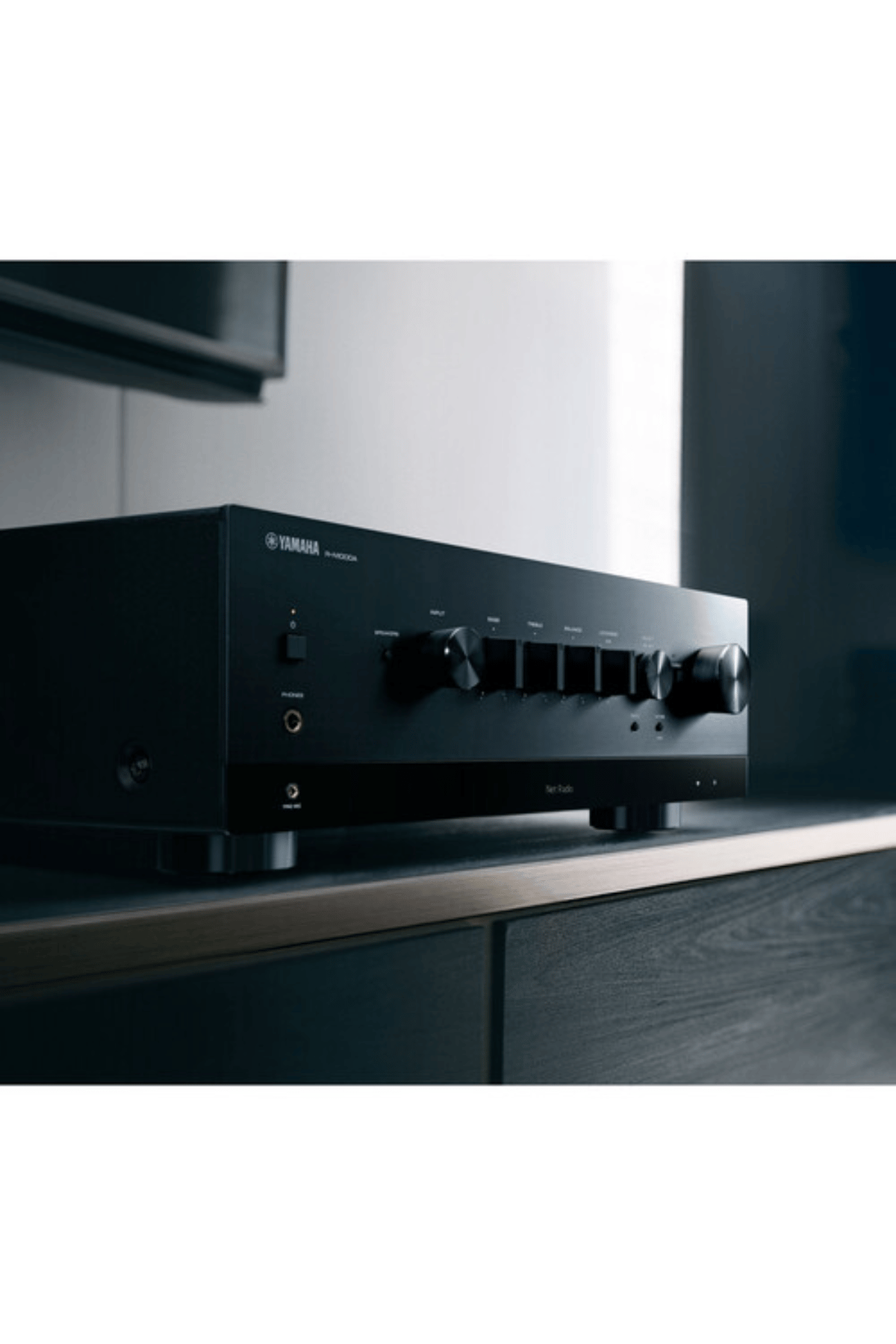 Yamaha R-N1000A 2.1 Kanal Network A/V Amplifikatör Siyah