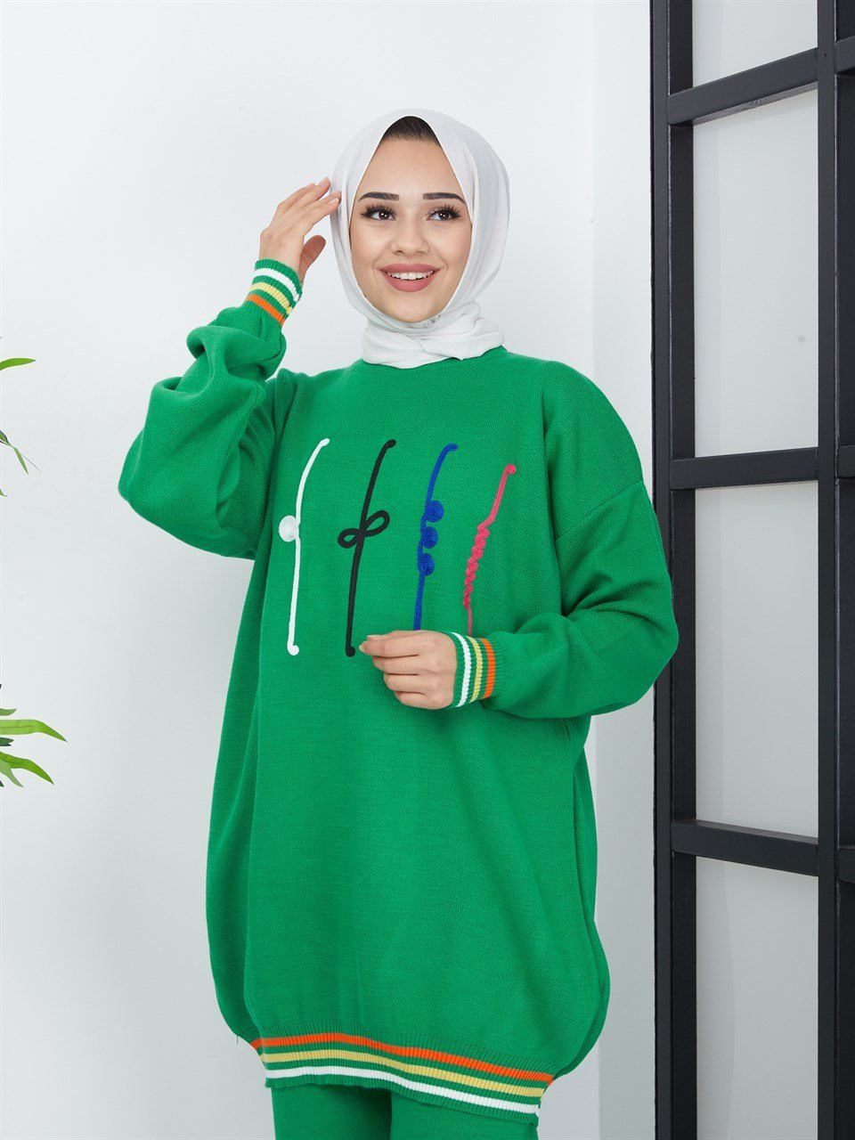 Nakış Detaylı Tesettür Triko Takım 2296 Yeşil