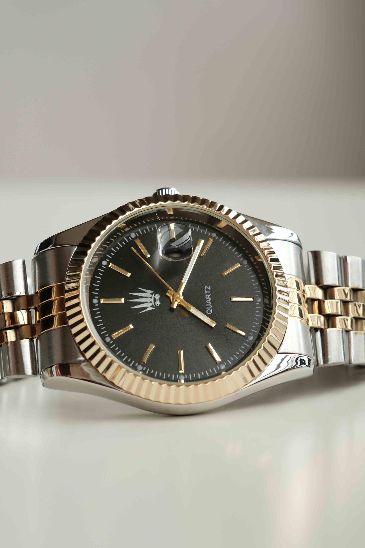 Silver Gold Black Kol SaatiKol SaatiWATCHOFROYAL.Silver Gold Black Kol Saati