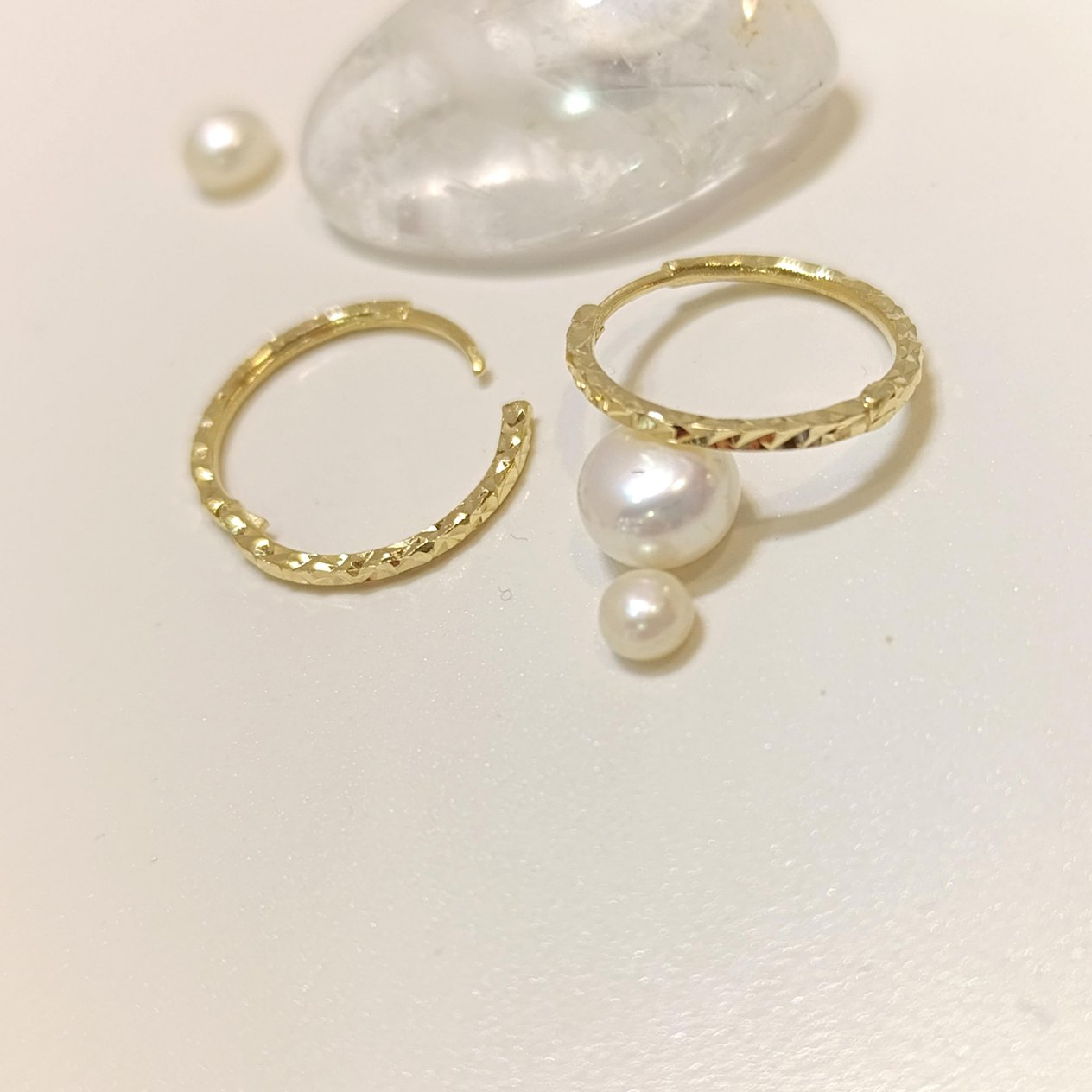 20mm Kalem İşlemeli Halka Küpe 14 Ayar Altın HD VİDEOLU