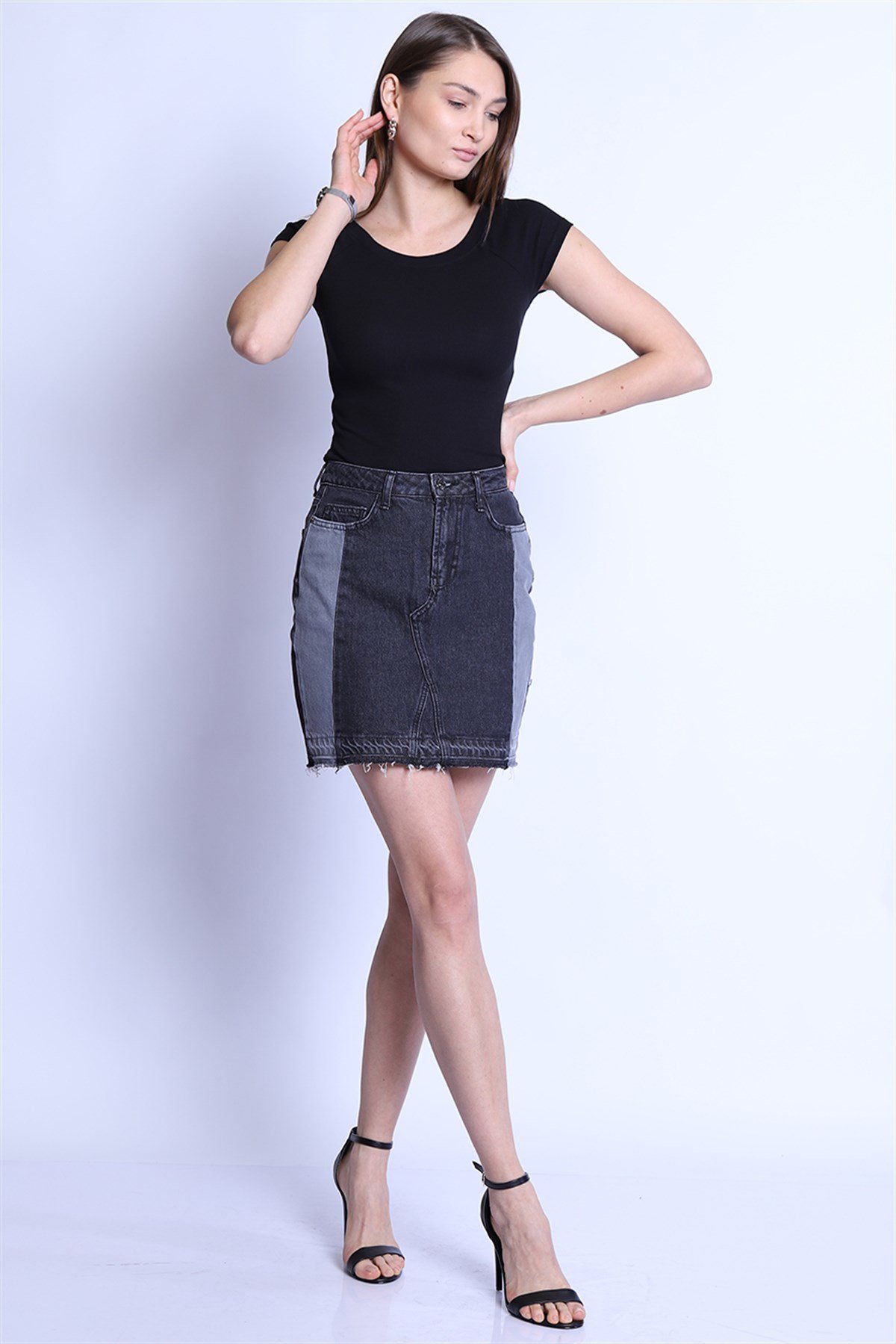 Kadın  Etek Bet 2044-01 Black-GreyKadın  Etek Bet 2044-01 Black-Grey