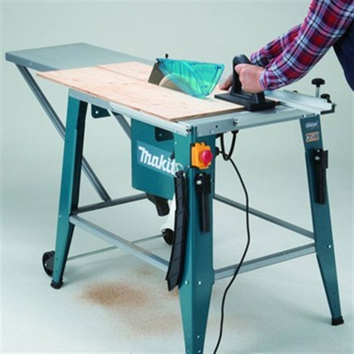 Masalı TestereMakita Testere Üstten Masalı 315MM
