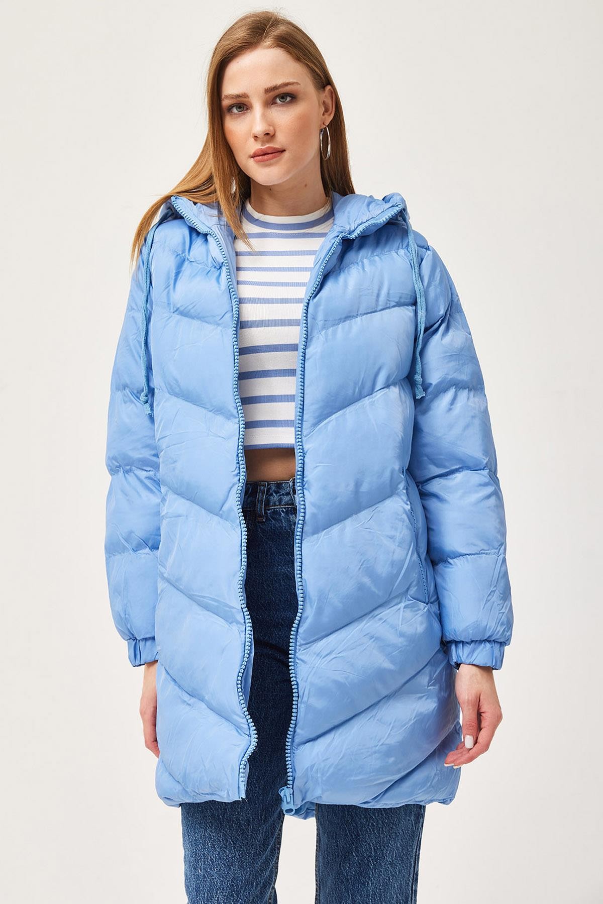 Kapüşonlu Oversize Şişme Mont Mavi
