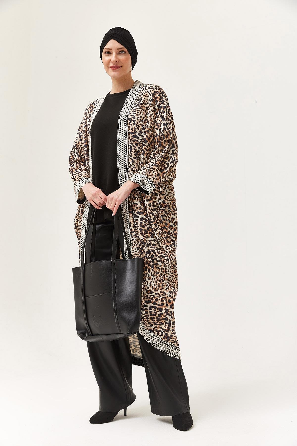 Oversize Şerit Detaylı Kimono Hırka Leopar