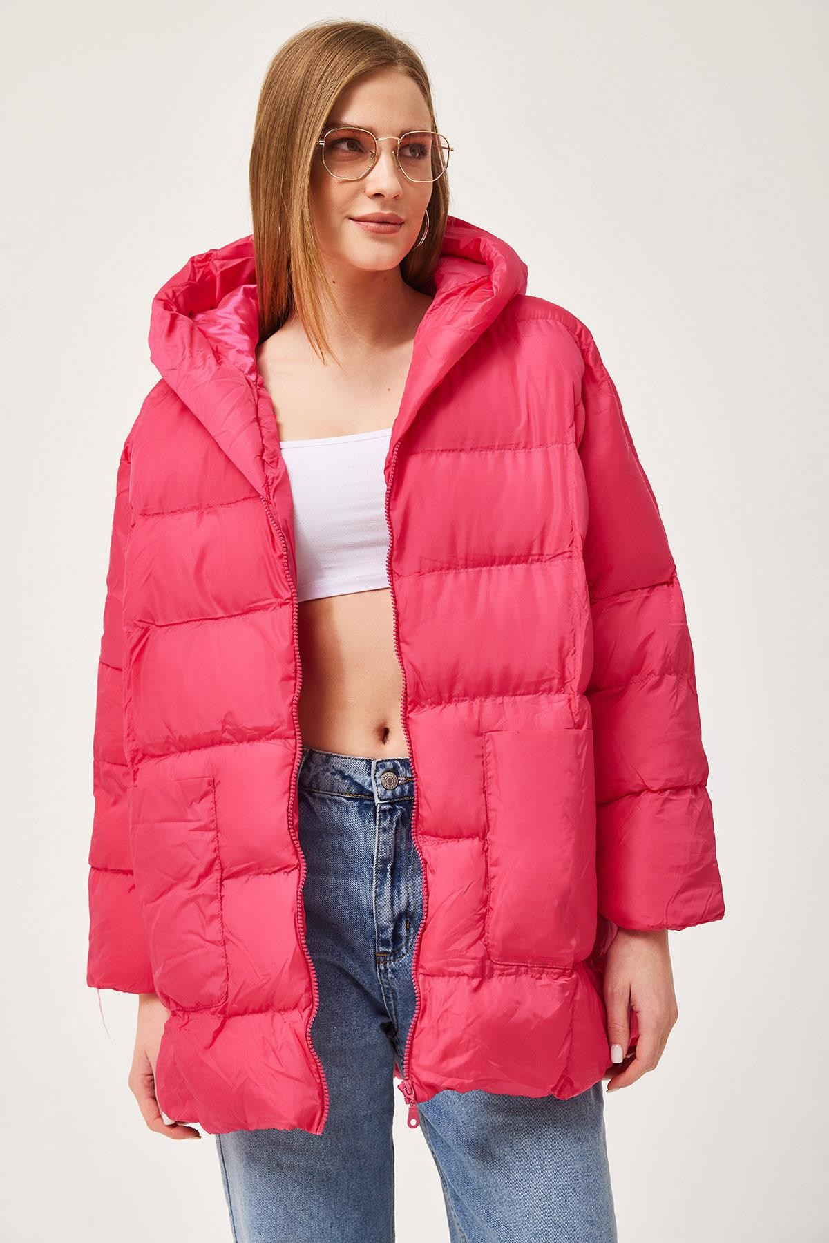 Kapüşonlu Oversize Şişme Mont Fuşya
