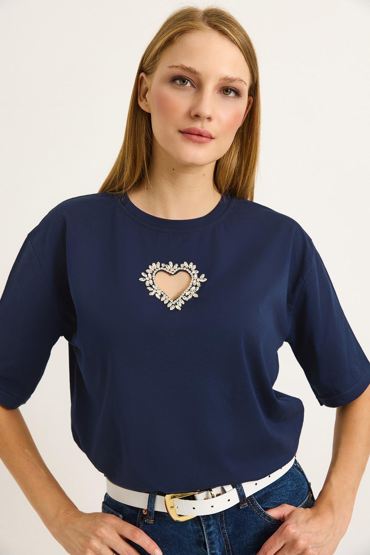 Kalp Detaylı  Oversize Kadın Tshirt Lacivert