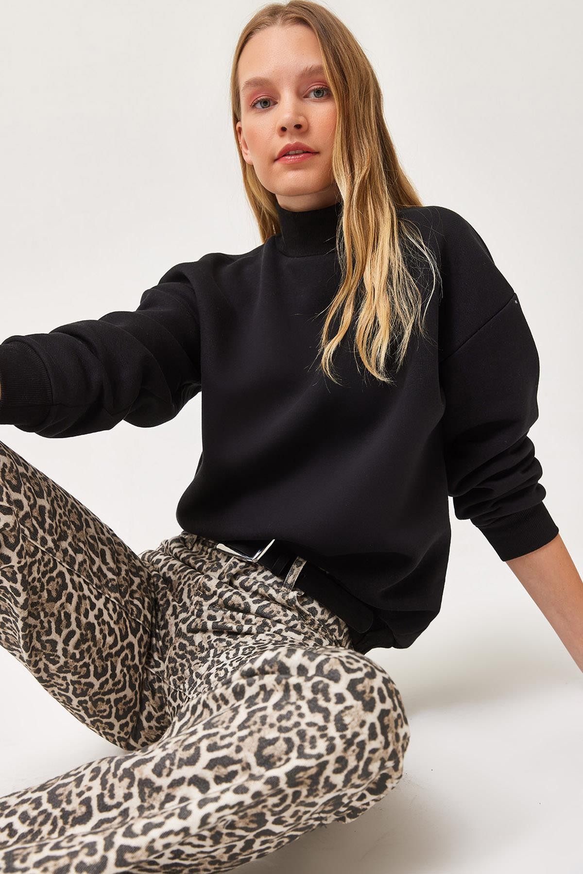 Balıkçı Yaka Şardonlu 3 ip Örme Sweatshirt Siyah