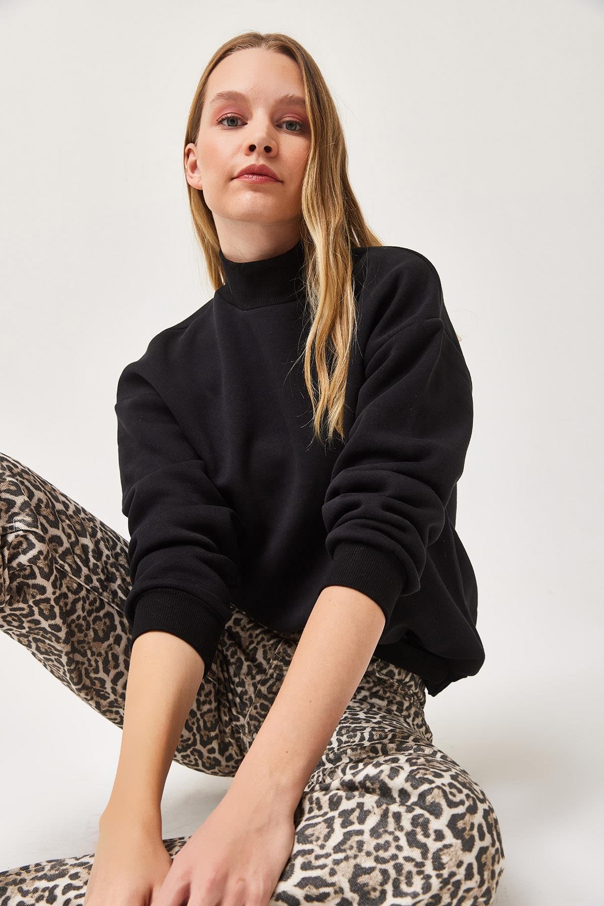 Balıkçı Yaka Şardonlu 3 ip Örme Sweatshirt Siyah