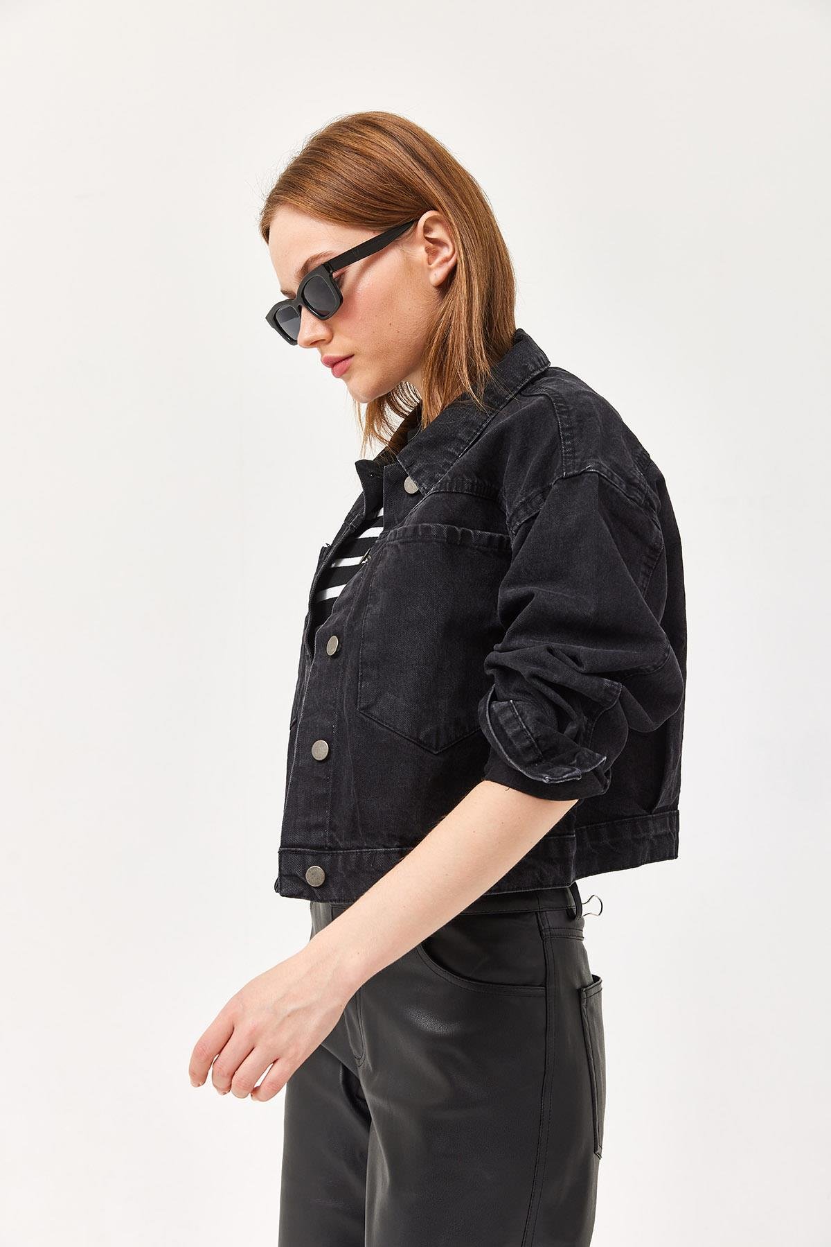 Cep Detaylı Denim Ceket Siyah